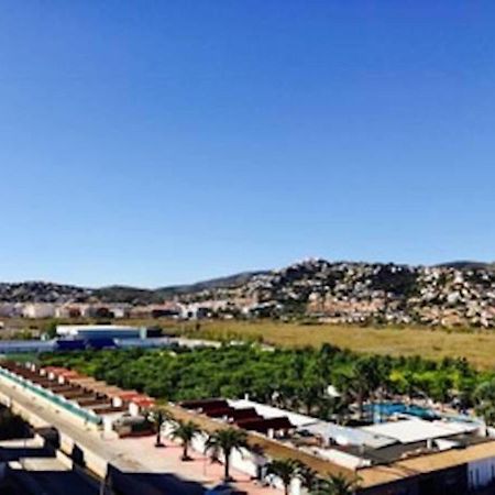 Apartamentos Deluxe Pompeya 2 Peñíscola 外观 照片