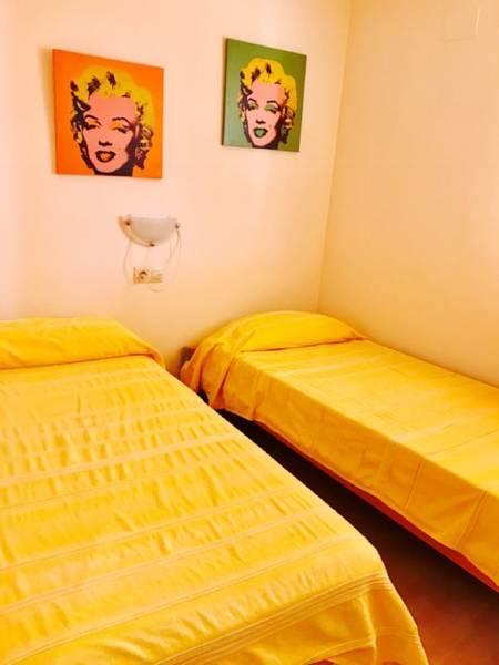Apartamentos Deluxe Pompeya 2 Peñíscola 外观 照片